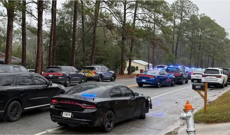 Two Tifton Officers Injured During Search Operation on Lee Avenue